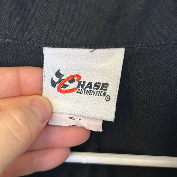 Chase Authentics Men’s Button Up Shirt Size Medium - Picture 7 of 9